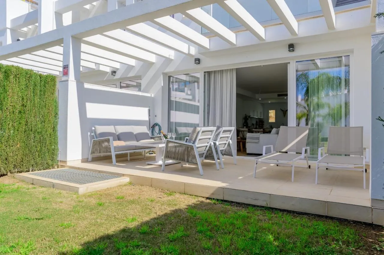Holiday home Impressive Brand New Townhouse In El Romeral Calahonda Sitio de Calahonda